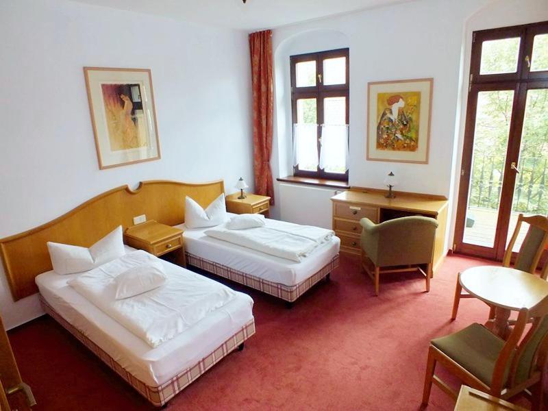 Parkschloesschen Hotel Maasdorf  Buitenkant foto