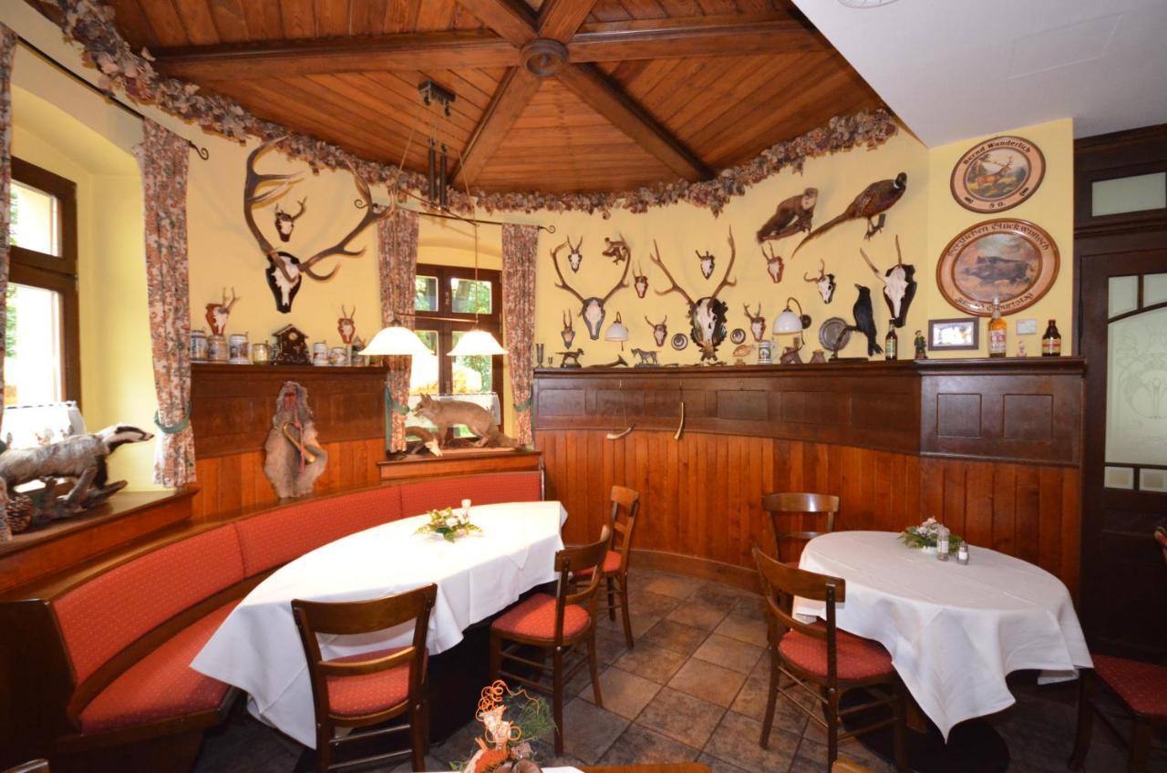 Parkschloesschen Hotel Maasdorf  Buitenkant foto